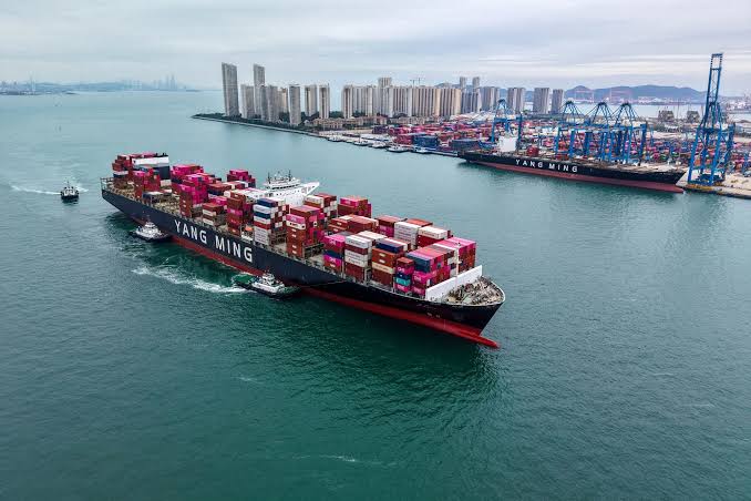 中国给特朗普中期选前的红包：中粮突然询价美国小麦，还在谈买LNG？
